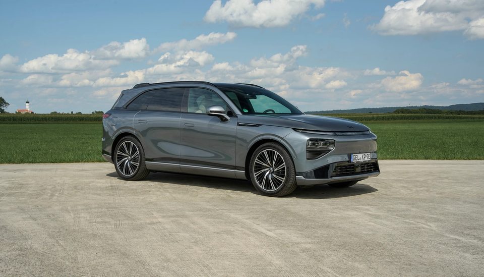 XPeng G9