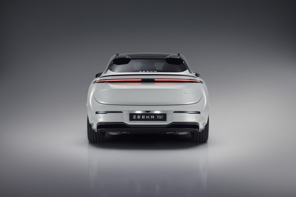 Zeekr 7GT — foto 6
